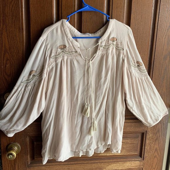 Maurices Tops - Maurices cream boho beaded tassel long sleeve